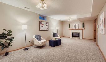 7765 Havenwood Cir, Woodbury, MN 55125