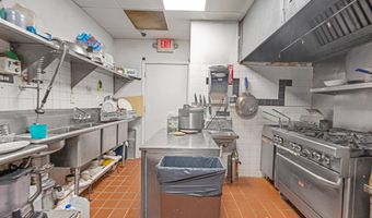 827 KENNEDY St NW, Washington, DC 20011