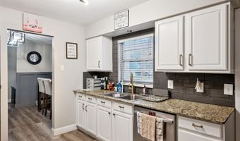 1335 YVONNE St, Apopka, FL 32712