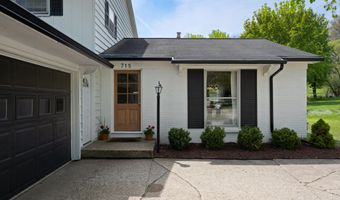 715 Marbury Dr SE, Ada, MI 49301