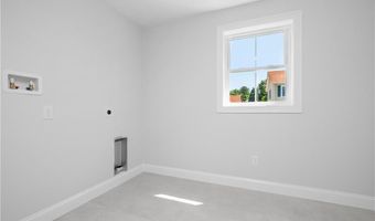 52 Governor St, Cumberland, RI 02864