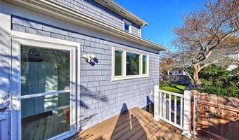 93 Narragansett Ave, East Providence, RI 02915