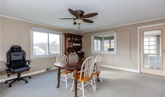 33 Rosewood Ln, Cumberland, RI 02864