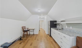 616 2nd St, Bentonville, AR 72712