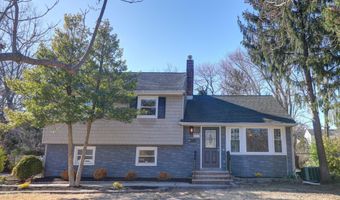 42 Cherry Tree Farm Rd, Middletown, NJ 07748