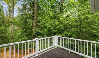 3881 Ravinewood Dr, Austinburg, OH 44010