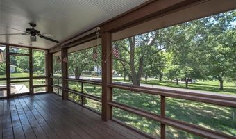 918 King St, Baldwin City, KS 66006