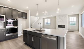 202 Sugar Beet Ln, Berthoud, CO 80513