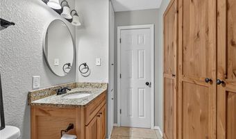 702 9th St, Barling, AR 72923