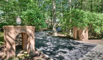 137 Signal Ridge Way, East Greenwich, RI 02818