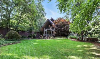 2705 Ridgetop Rd, Ames, IA 50014