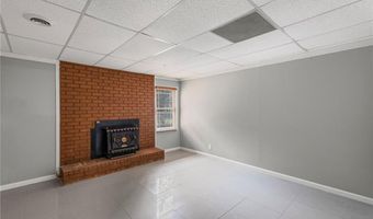 4163 Glen Meadow Dr, Peachtree Corners, GA 30092