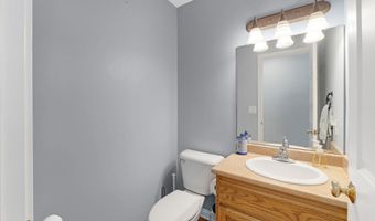 112 Orchard Valley Dr, Avilla, IN 46710