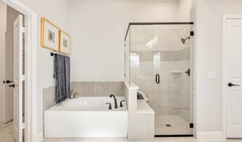 214 Shawnee Trl, Alvarado, TX 76009