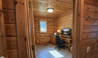 332 Allan St, Allison, IA 50602