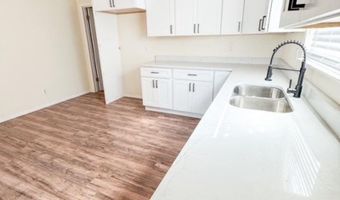 1409 W Cannon Ave, Artesia, NM 88210
