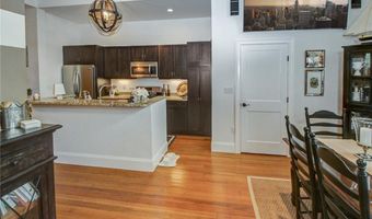 32 Carey Street St, Newport, RI 02840