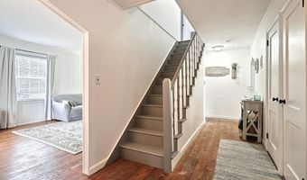 6927 YORK Rd, Abbottstown, PA 17301