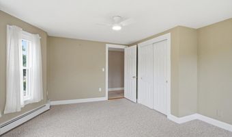 27 Haverhill Rd B, Amesbury, MA 01913