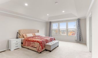 2825 Dillon Dr, Ann Arbor, MI 48105