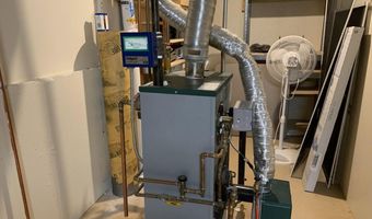 46 Club House Ln 9, Auburn, ME 04210