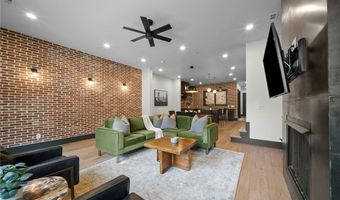 220 SE B St, Bentonville, AR 72712