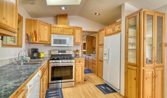 19921 WHALESHEAD Rd B8, Brookings, OR 97415