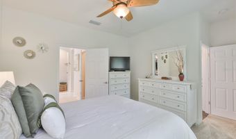 5566 SILVER SUN Dr, Apollo Beach, FL 33572