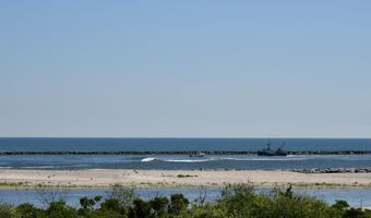 22 E 7TH St, Barnegat Light, NJ 08006