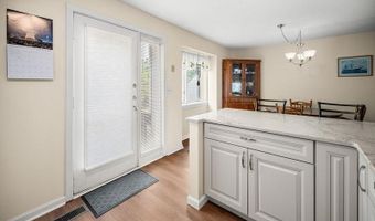 202 Route 27 36, Raymond, NH 03077