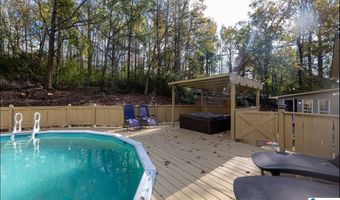 1089 LONGSHORE Dr, Anniston, AL 36206