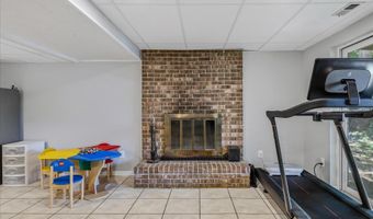 944 AQUA Ct, Annapolis, MD 21409
