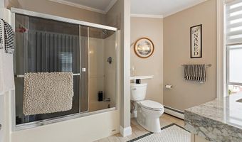 24 Pleasant St, Bangor, ME 04401