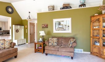 W2567 RIDGEBROOK Court, Appleton, WI 54915