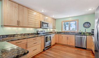 19190 Pinehurst Rd, Bend, OR 97703