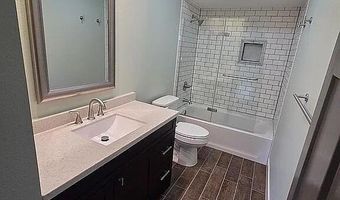2516 White Oak Dr, Ames, IA 50014