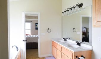 1828 Caribou Cir, Altus, OK 73521