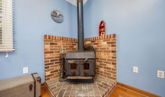 6 BRANDYWINE Dr, Ocean Pines, MD 21811