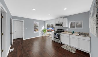 38717 N Lake St, Antioch, IL 60002