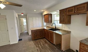 252 S Taxiway Dr, Albany, KY 42602