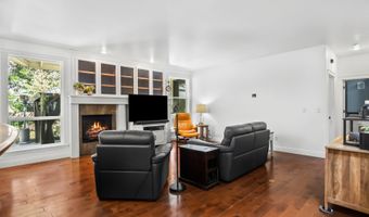 796 SE Briarwood Ct, Bend, OR 97702