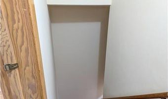 301 Giles Pl, Albert Lea, MN 56007