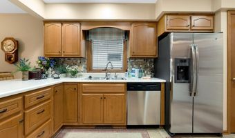 1114 Packard PL Pl, Auburn, IN 46706