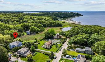 146 Alfred Drown Rd, Barrington, RI 02806