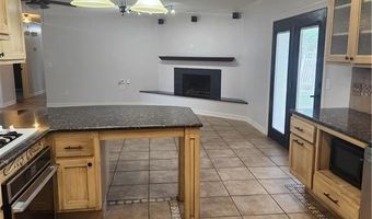 1803 Crouch St, Bentonville, AR 72712