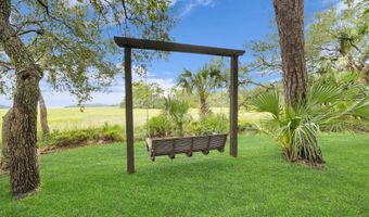 13 Tomlow Trce, Beaufort, SC 29906
