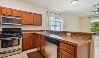 6919 SURREY HILL Pl, Apollo Beach, FL 33572