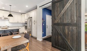6217 S Trailwoods Dr, Ann Arbor, MI 48103