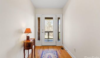 126 Hillcrest Dr, Barnardsville, NC 28709