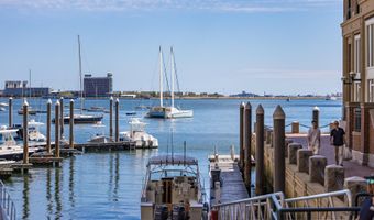 10 Rowes Wharf Ph4, Boston, MA 02110